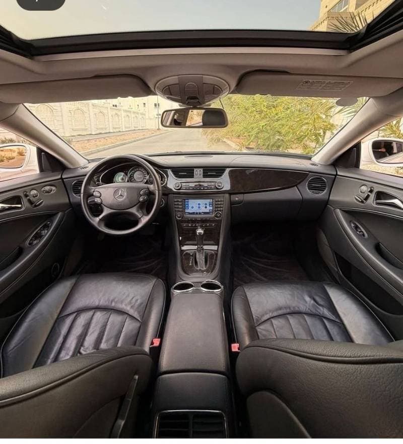 2008 Mercedes-Benz CLS-Class thumbnail 3