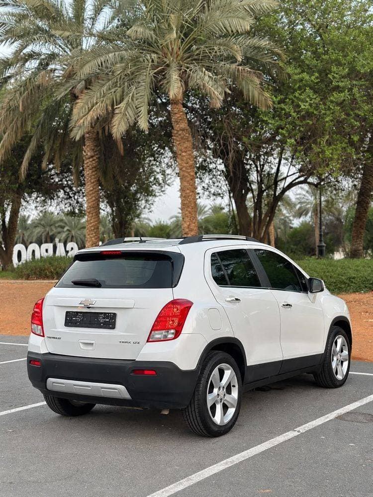 2016 Chevrolet Trax thumbnail 2