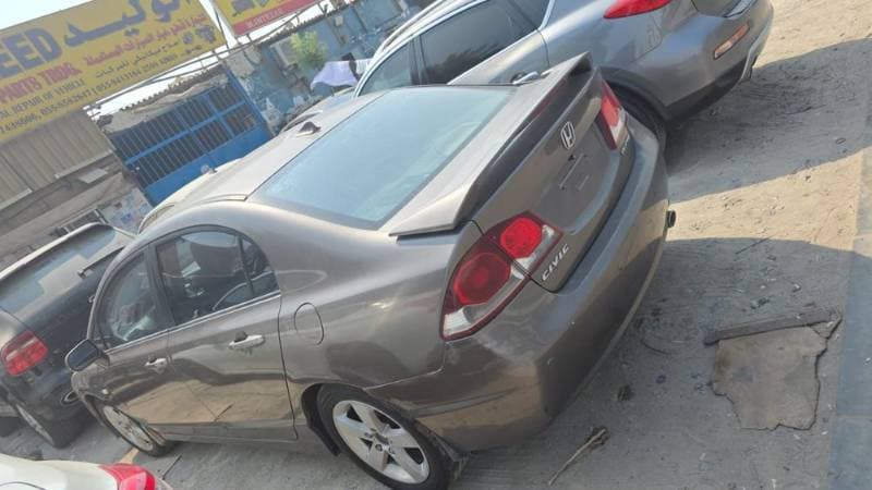 2010 Honda Civic thumbnail 4