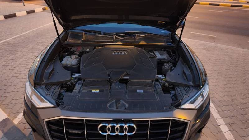2023 Audi Q8 thumbnail 5