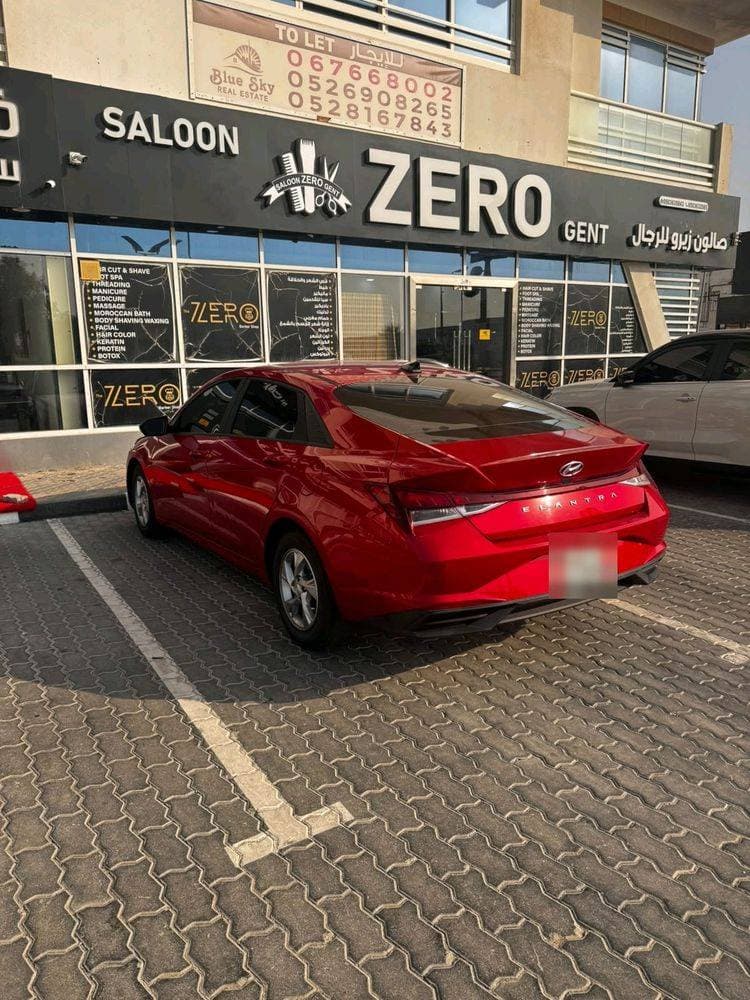 2021 Hyundai Elantra thumbnail 3