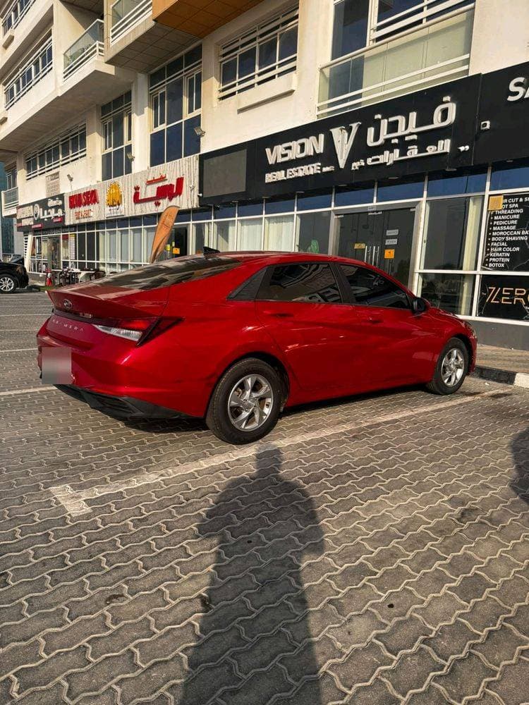 2021 Hyundai Elantra thumbnail 4