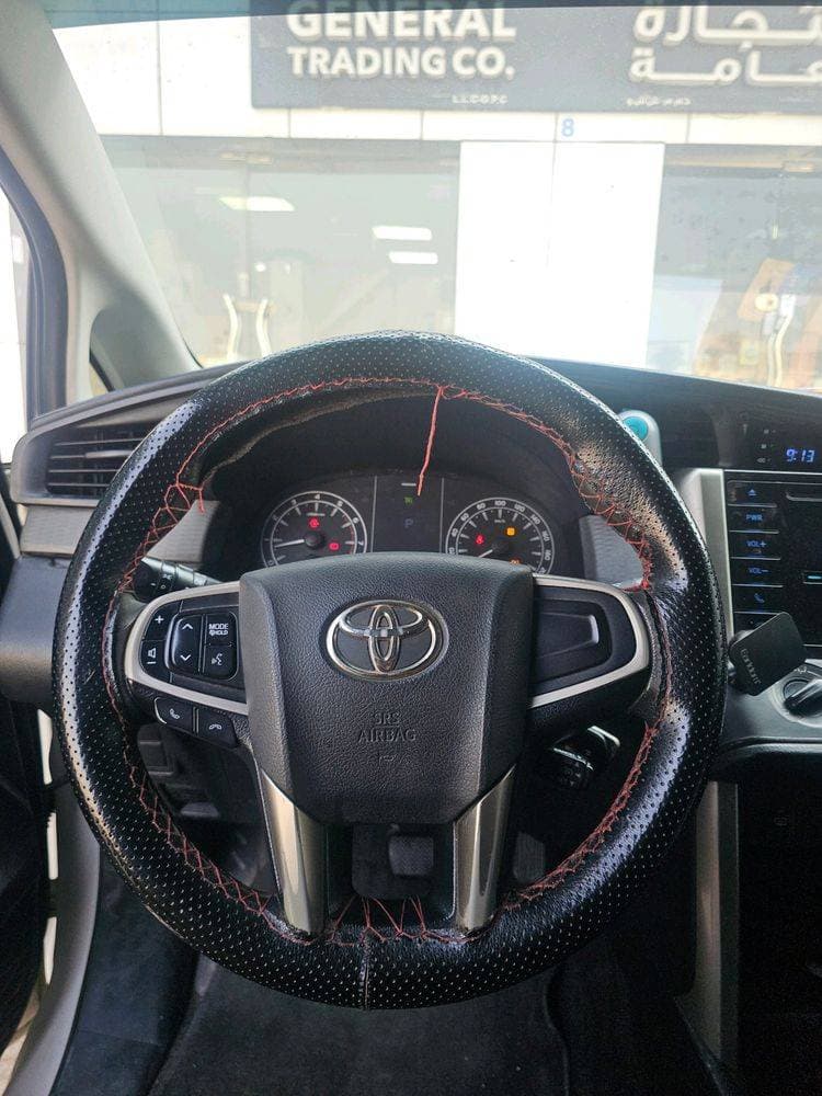 2017 Toyota Innova thumbnail 4