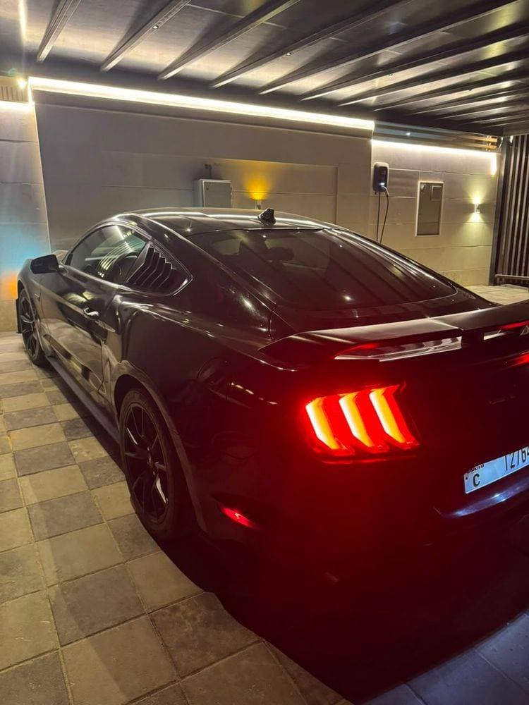 2020 Ford Mustang thumbnail 4