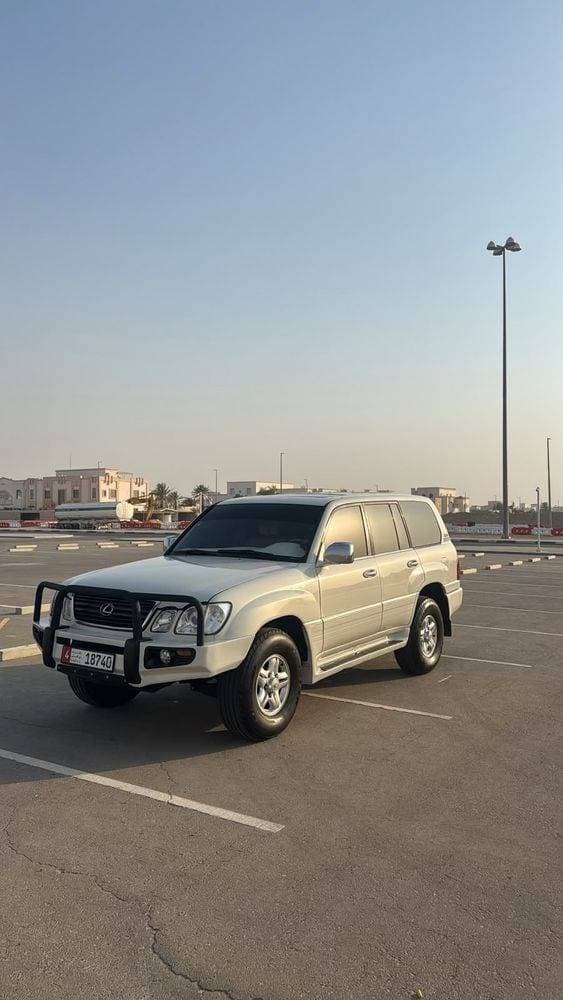 2002 Lexus LX