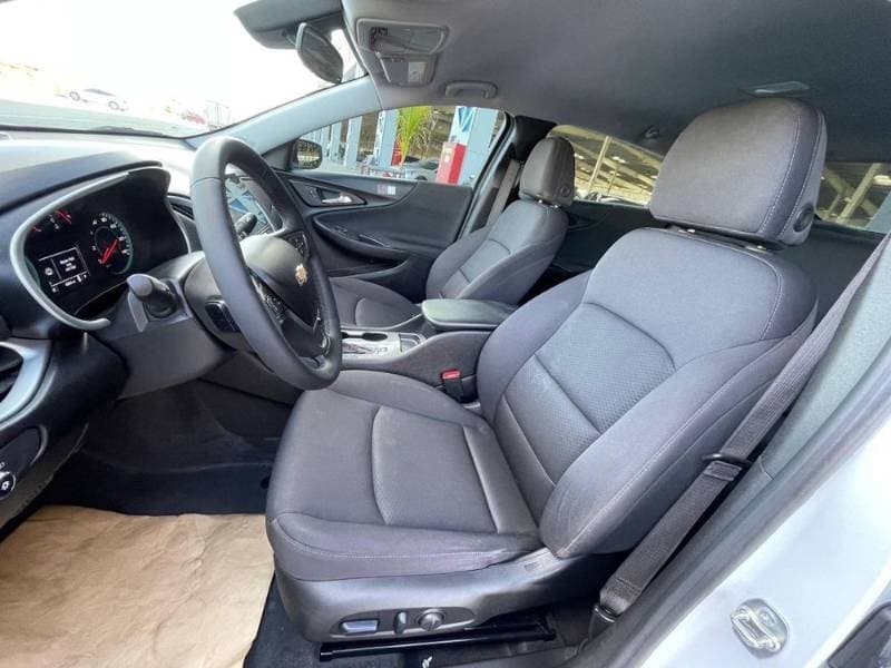 2024 Chevrolet Malibu thumbnail 3