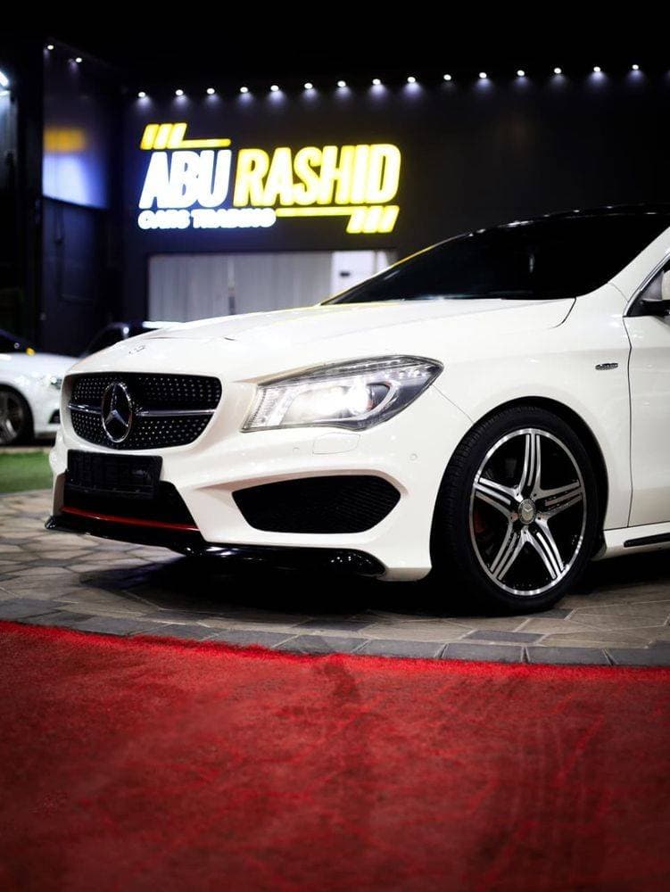 2015 Mercedes-Benz CLA-Class thumbnail 3