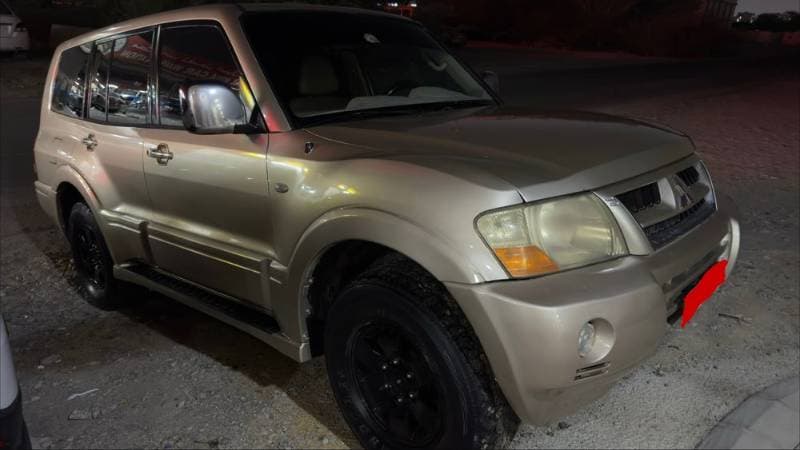 2007 Mitsubishi Pajero thumbnail 2