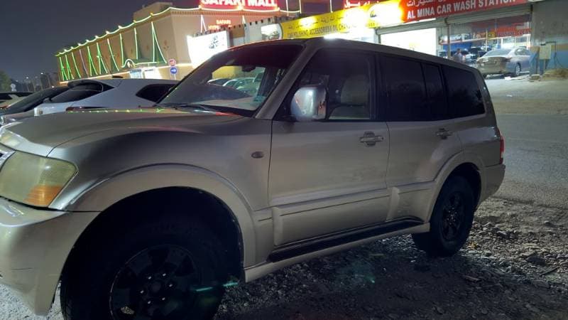2007 Mitsubishi Pajero thumbnail 3
