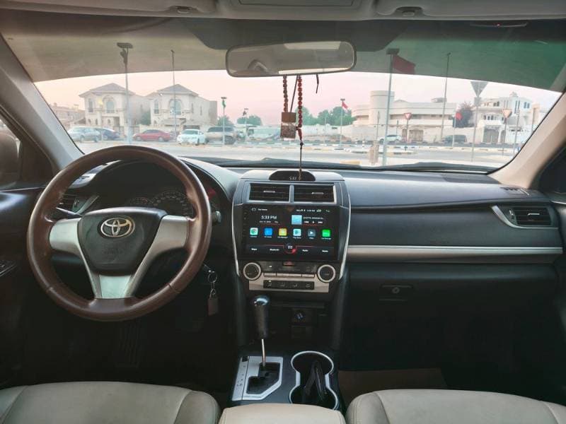 2015 Toyota Camry thumbnail 5