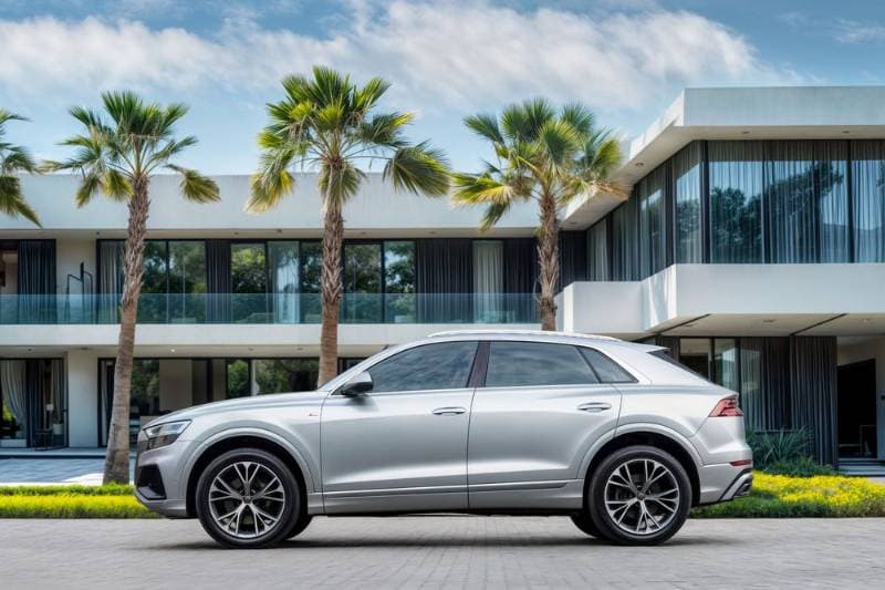 2020 Audi Q8 thumbnail 5