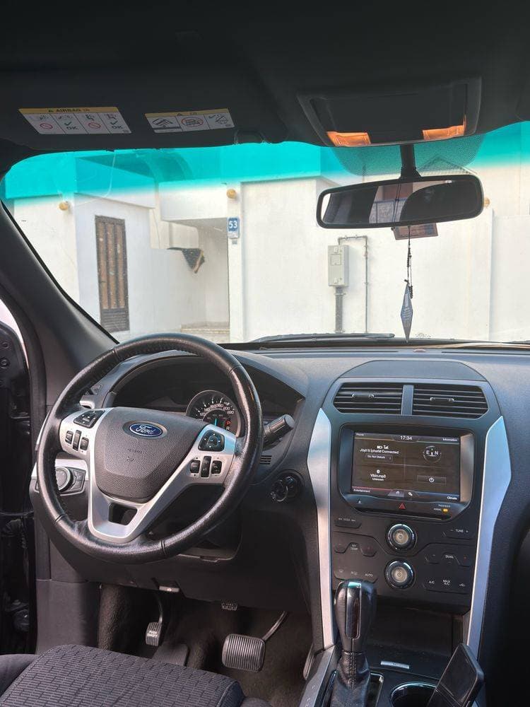 2014 Ford Explorer thumbnail 4