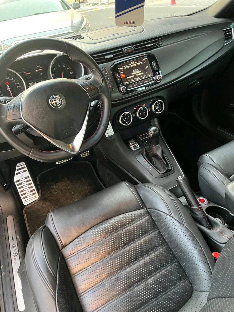 2021 Alfa Romeo Giulietta thumbnail 3