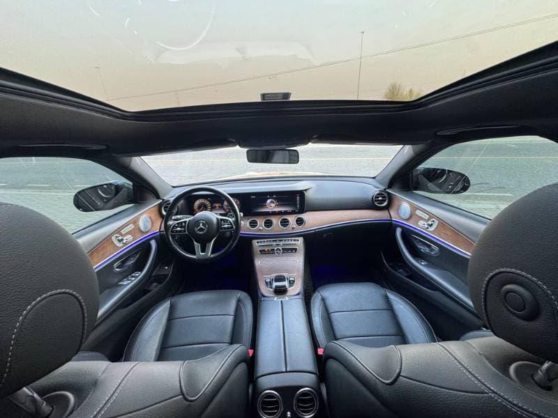 2019 Mercedes-Benz E-Class thumbnail 4