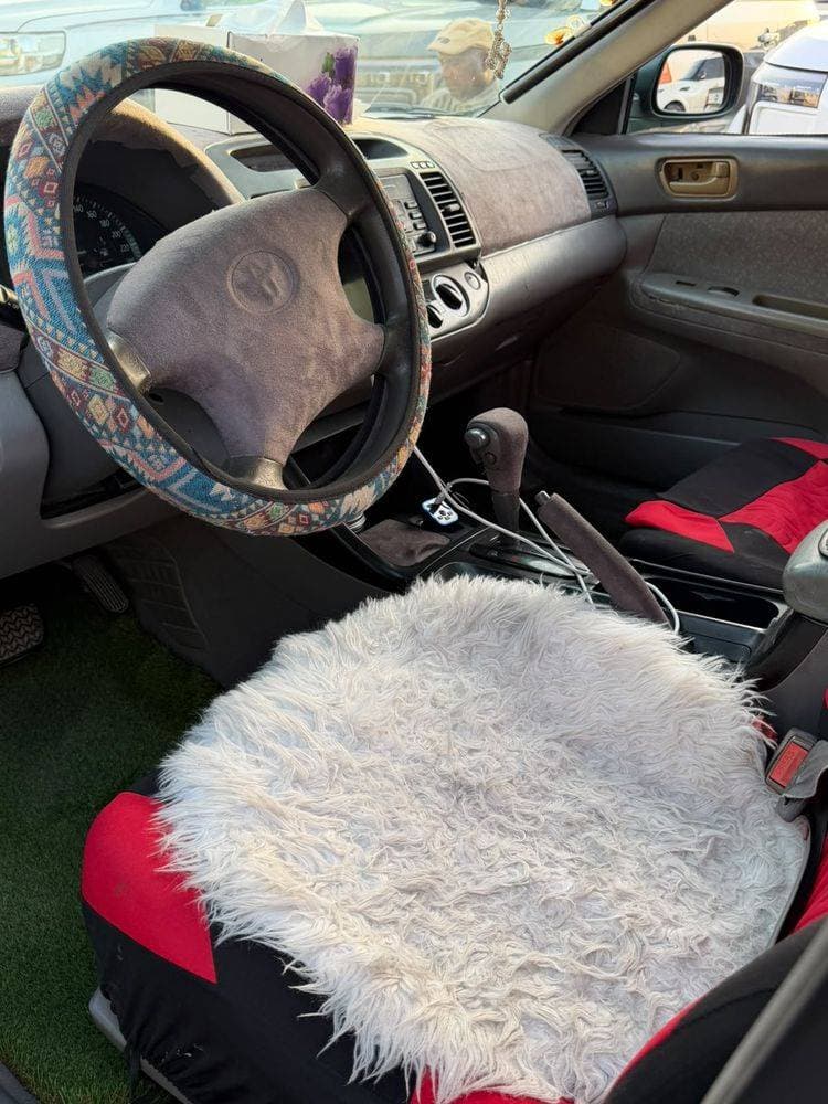 2004 Toyota Camry thumbnail 5