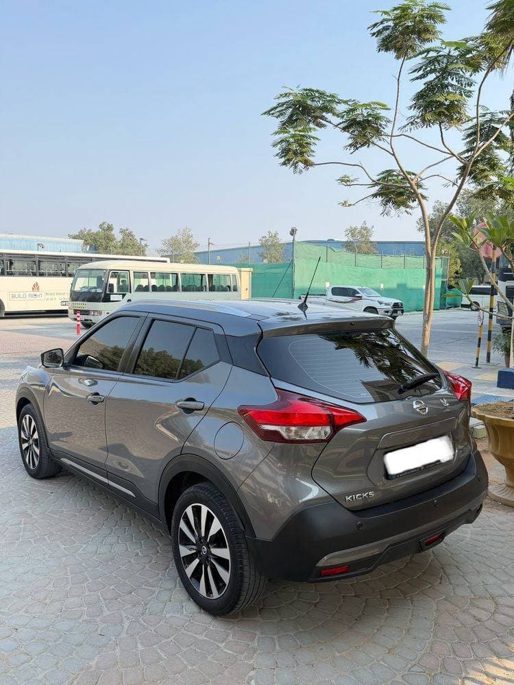 2020 Nissan Kicks thumbnail 5