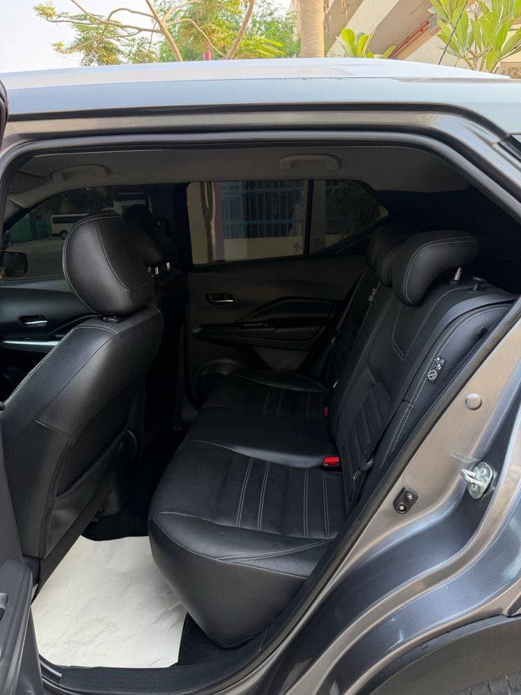 2020 Nissan Kicks thumbnail 4