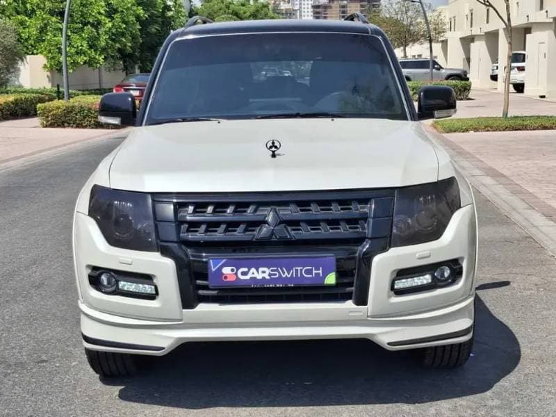 2020 Mitsubishi Pajero thumbnail 2