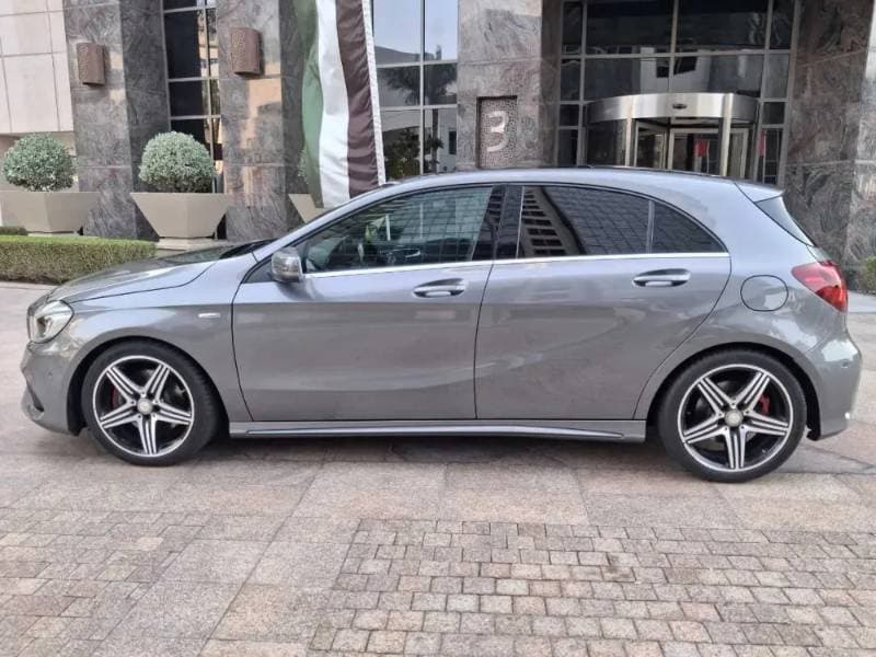 2016 Mercedes-Benz A250 thumbnail 8