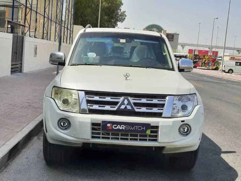 2014 Mitsubishi Pajero thumbnail 2