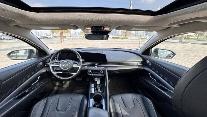 2022 Hyundai Elantra thumbnail 4