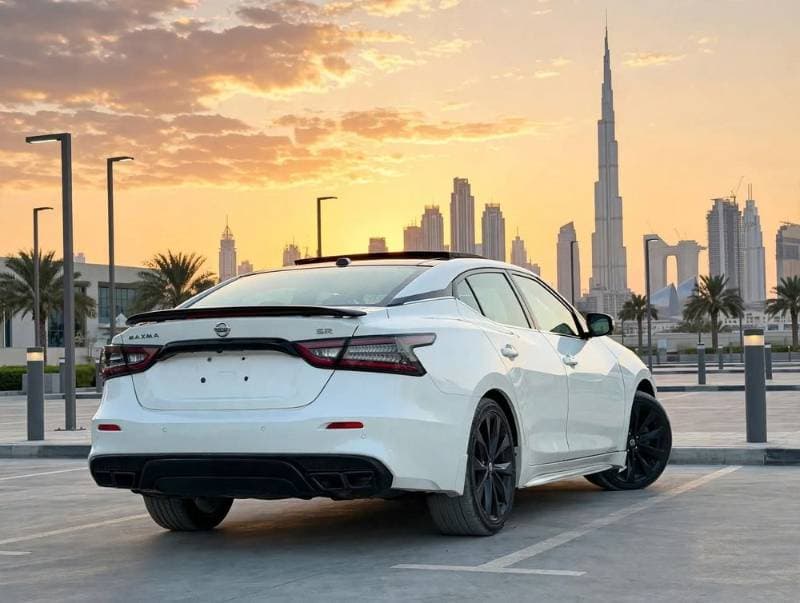 2021 Nissan Maxima thumbnail 2