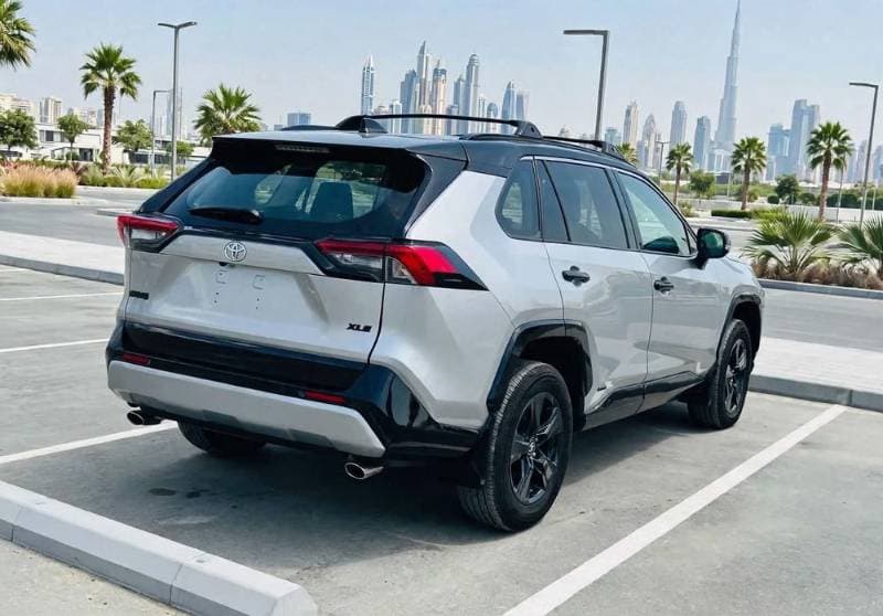 2024 Toyota Rav4 thumbnail 2