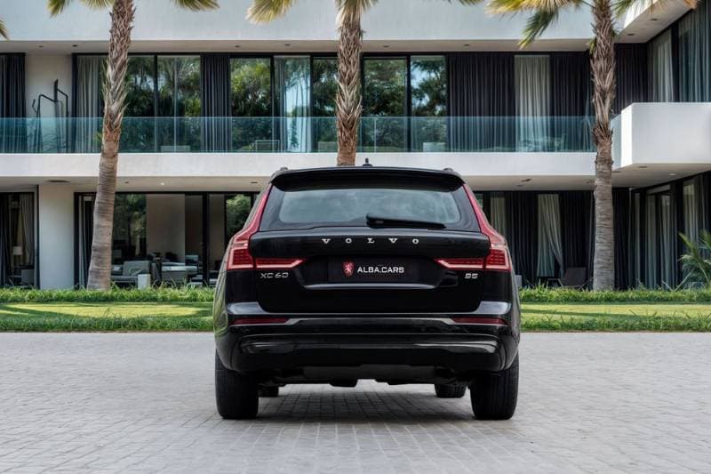2023 Volvo XC60 thumbnail 8