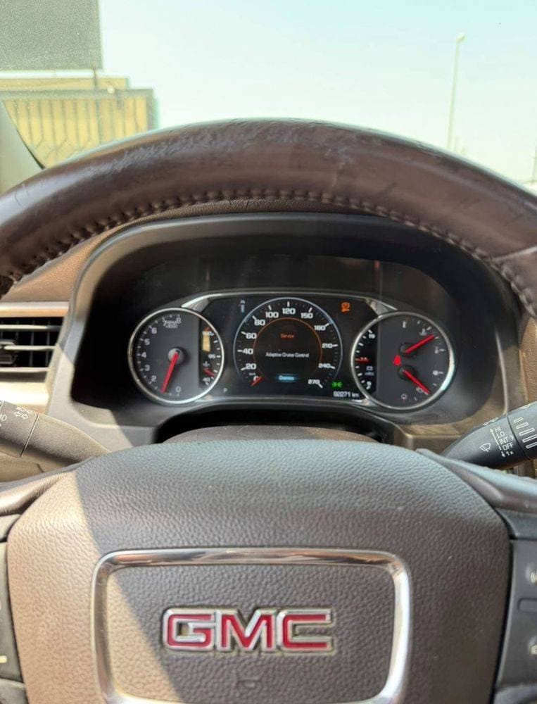 2018 GMC Acadia thumbnail 3