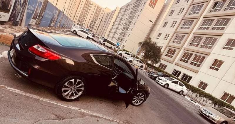 2013 Honda Accord Coupe thumbnail 5