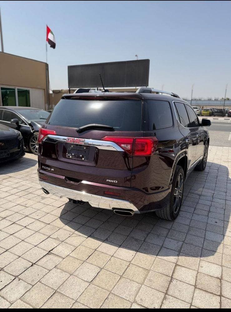 2018 GMC Acadia thumbnail 4