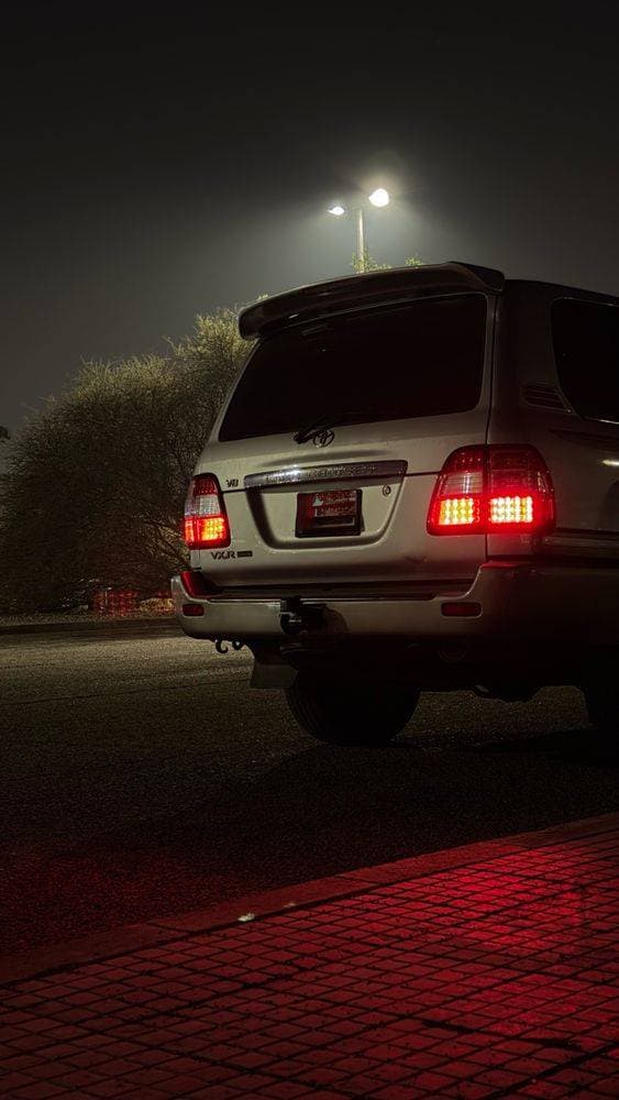 2007 Toyota Land Cruiser thumbnail 5