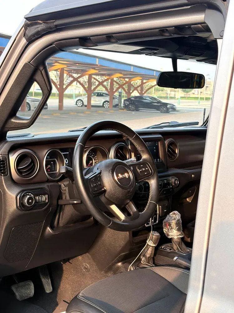 2020 Jeep Wrangler thumbnail 2