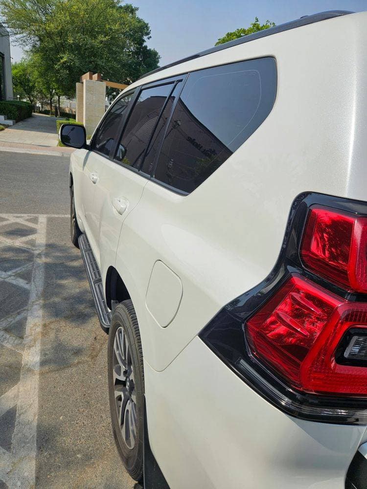 2023 Toyota Land Cruiser Prado thumbnail 2