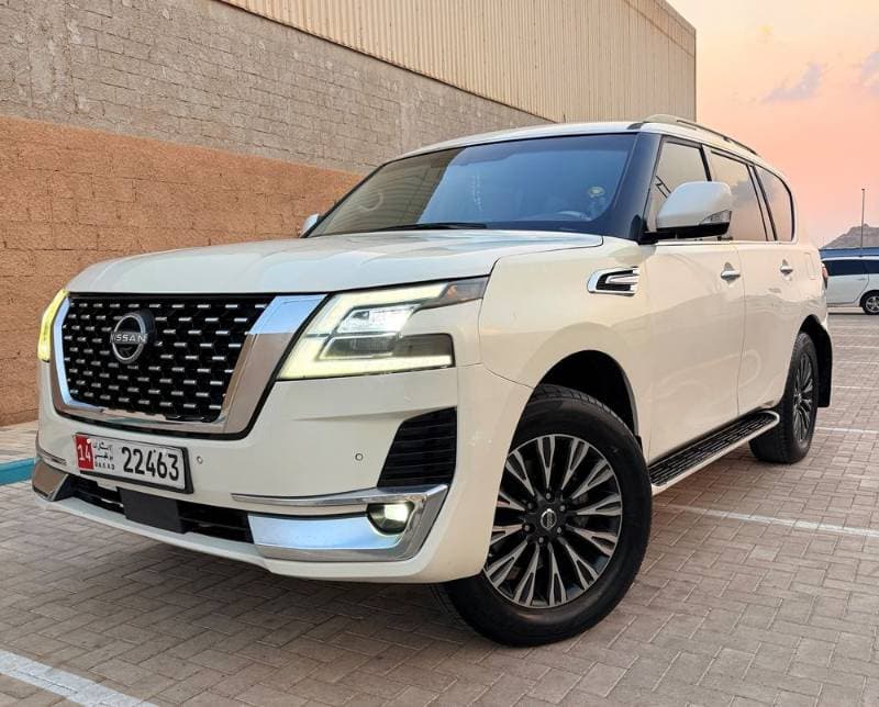 2014 Nissan Patrol thumbnail 2