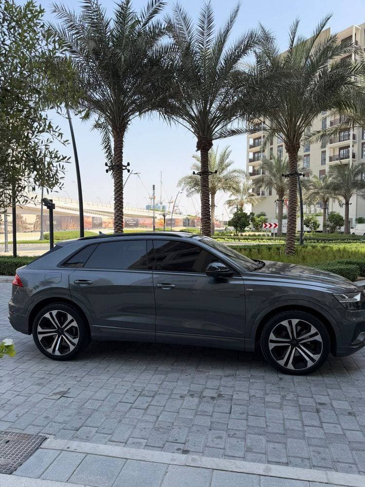 2019 Audi Q8 thumbnail 4