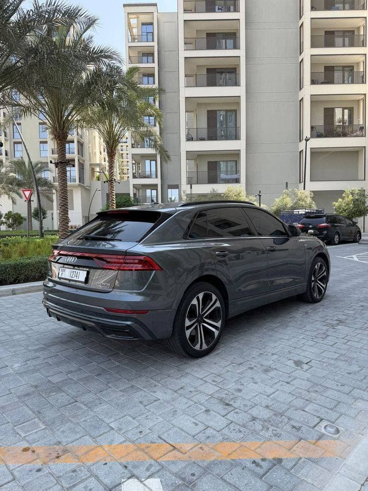 2019 Audi Q8 thumbnail 2