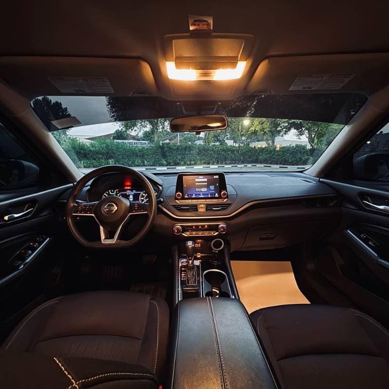 2021 Nissan Altima thumbnail 4