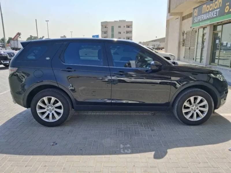 2016 Land Rover Discovery Sport thumbnail 3
