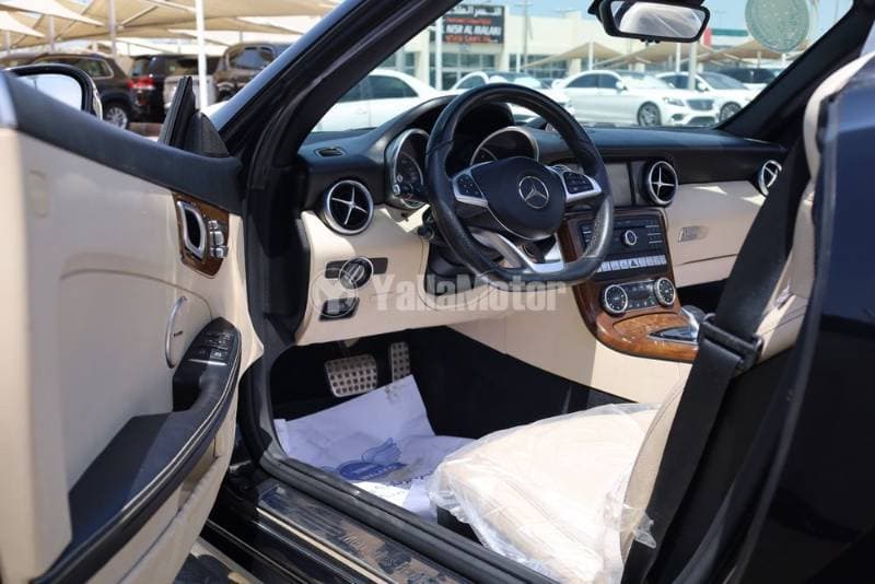2017 Mercedes-Benz SLC thumbnail 7