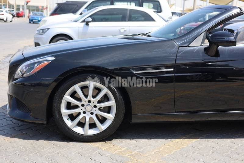 2017 Mercedes-Benz SLC thumbnail 5