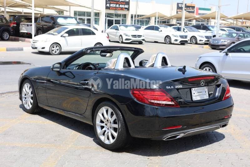 2017 Mercedes-Benz SLC thumbnail 3