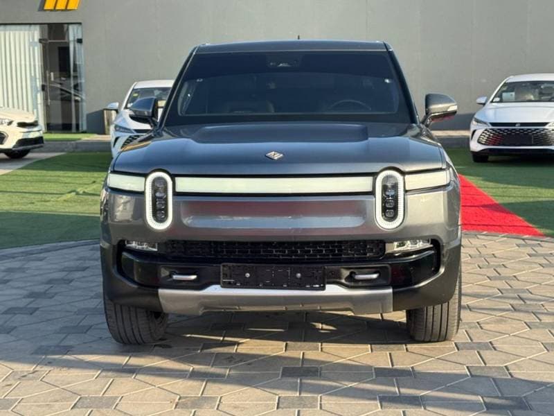 2023 Rivian R1 thumbnail 7