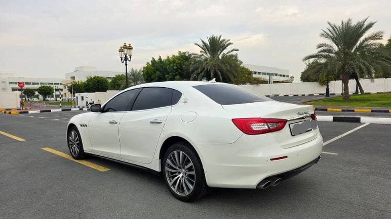 2018 Maserati Quattroporte thumbnail 4