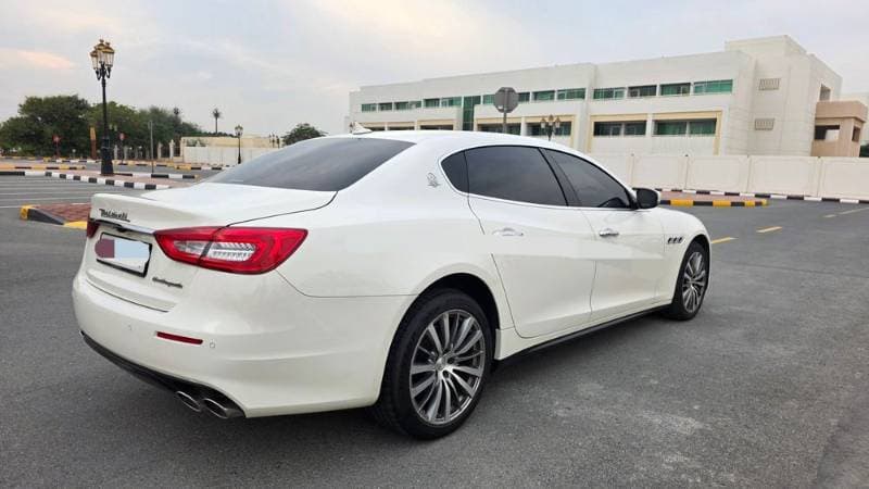 2018 Maserati Quattroporte thumbnail 6