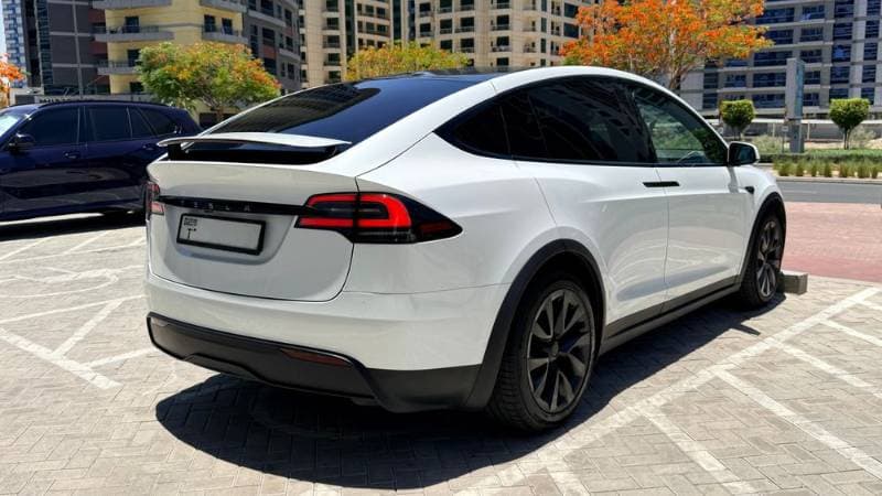 2023 Tesla Model X thumbnail 4