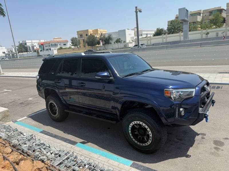 2018 Toyota 4Runner thumbnail 4