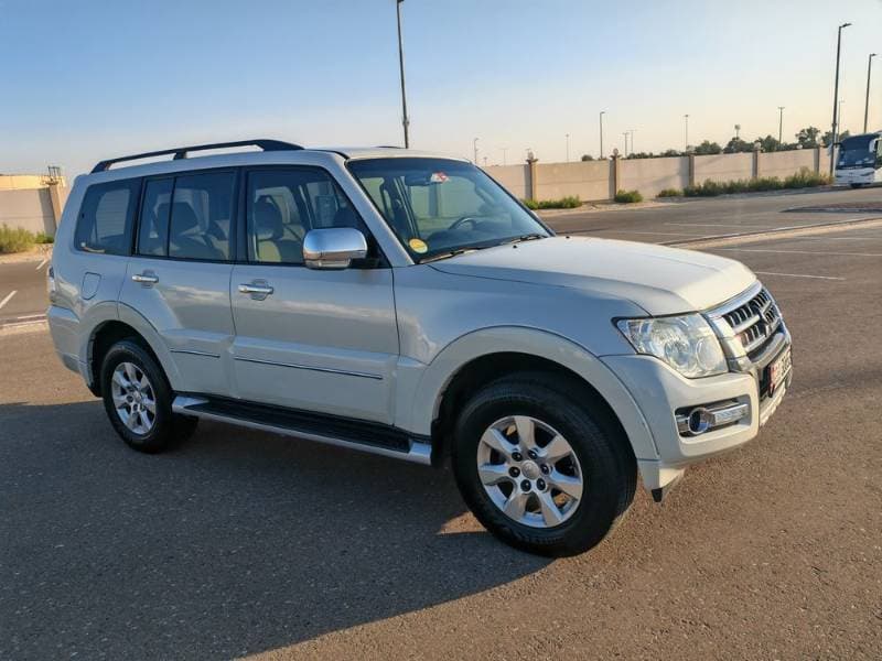 2017 Mitsubishi Pajero