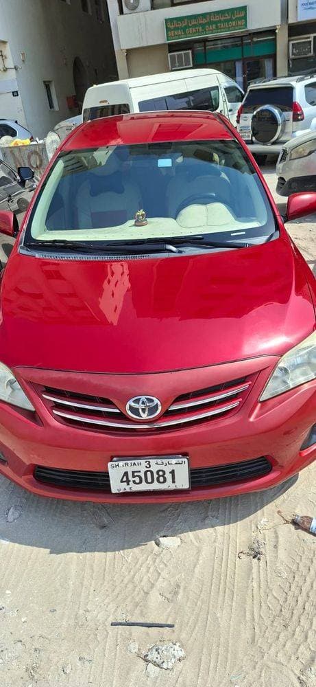 2013 Toyota Corolla thumbnail 4