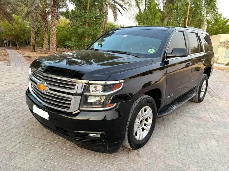 2015 Chevrolet Tahoe thumbnail 2